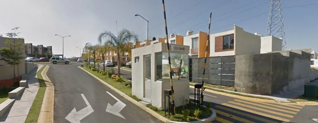 CASA EN COLINAS DE TONALA