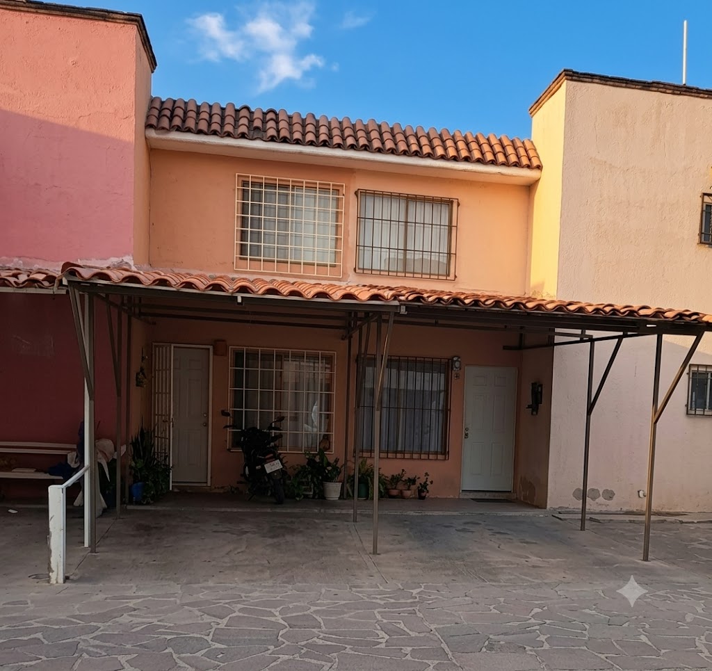 CASA EN EL ZAUS_2 NIVELES