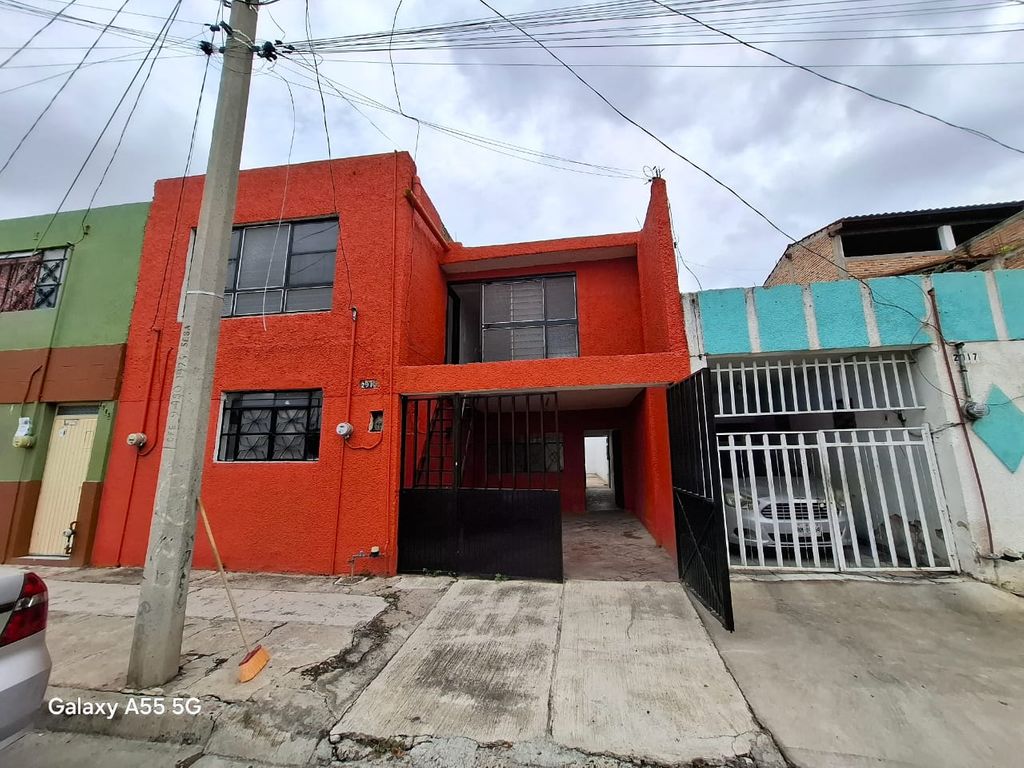 CASA EN VENTA EN AURELIO GUEVARA, SAN ANDRES